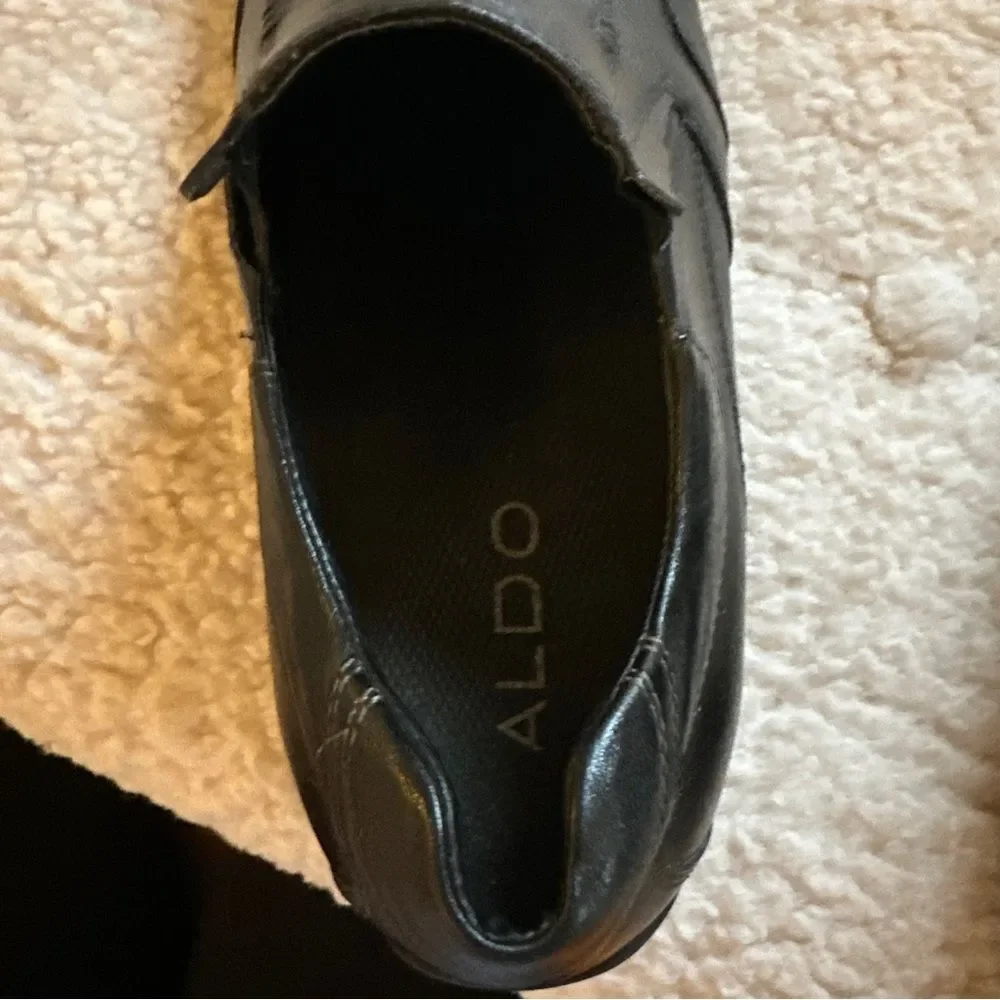 Aldo’s Men’s size 10 slip on dress shoe